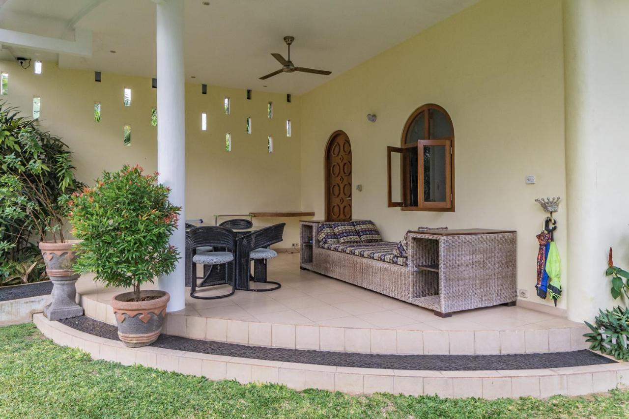วิลลา คอสตา เพลนตี้ Bed & Breakfast ซานูร์ ภายนอก รูปภาพ
